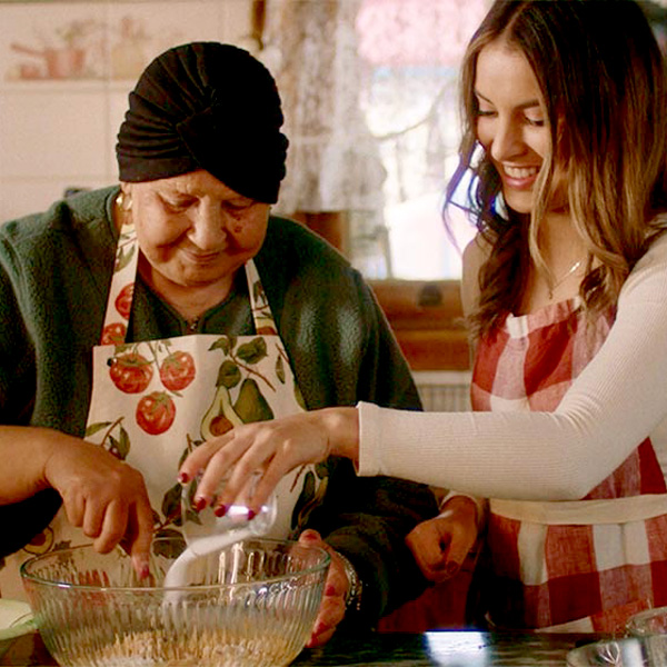 Nanna Mirella and Claudia mix ingredients.