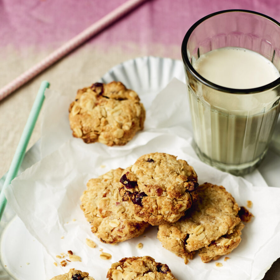 Cranberry, Apricot & Rolled Oat Cookies recipe