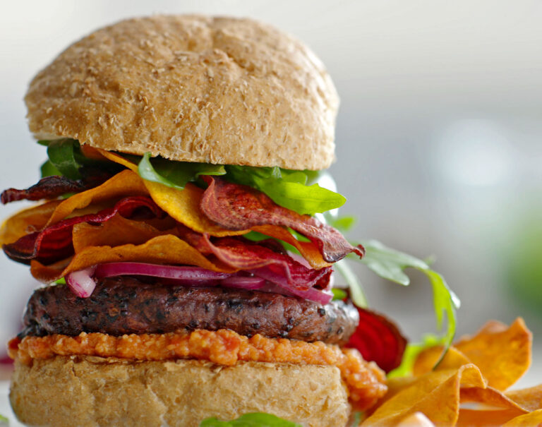 Plant-based Burgers with Sun-dried Tomato Sauce recipe