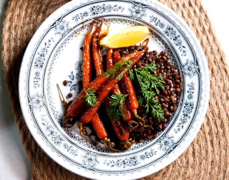 Caramelised Baby Carrots with Puy Lentils recipe